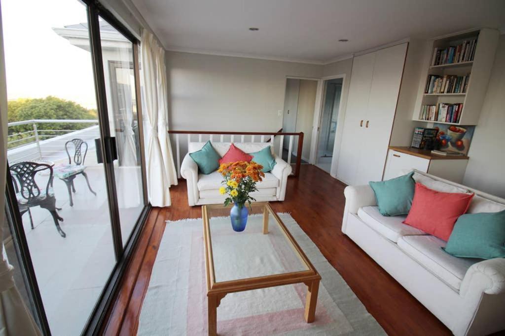 Harbour View Guest